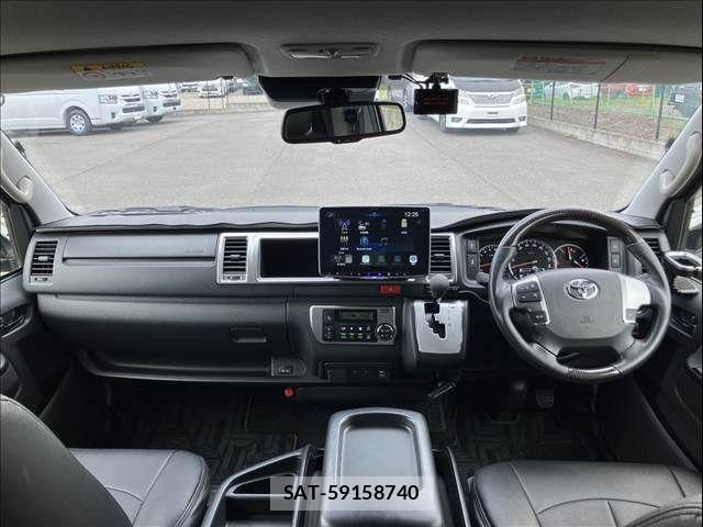 Toyota HIACE WAGON 2019-08 8130449-14