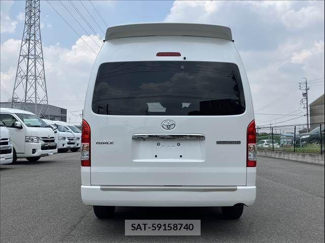 Toyota HIACE WAGON 2019-08 8130449-21
