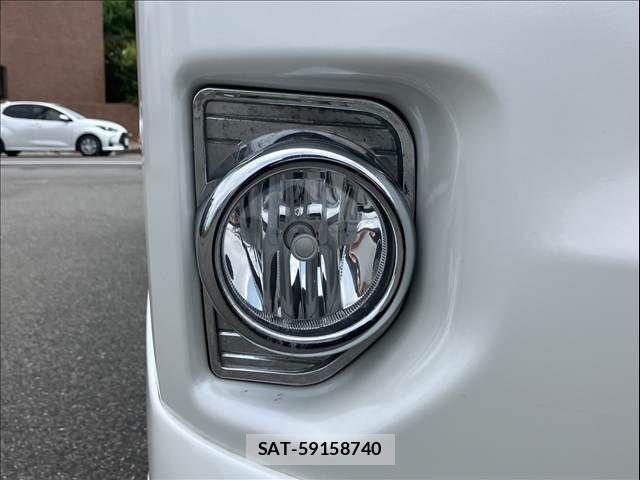 Toyota HIACE WAGON 2019-08 8130449-27