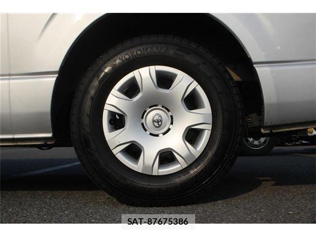 Toyota HIACE WAGON 2018-01 8145887-11