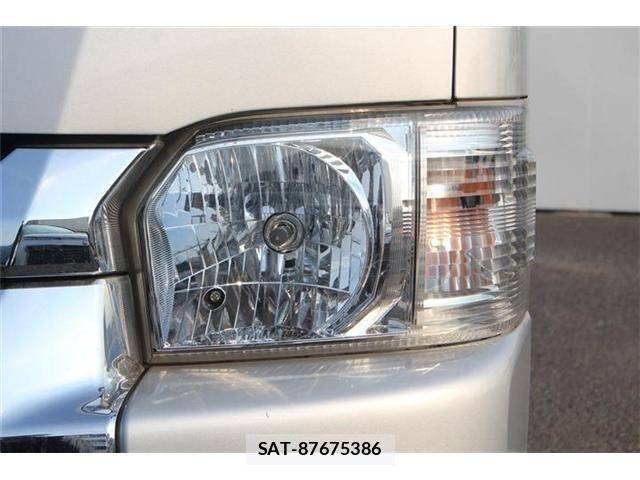 Toyota HIACE WAGON 2018-01 8145887-18