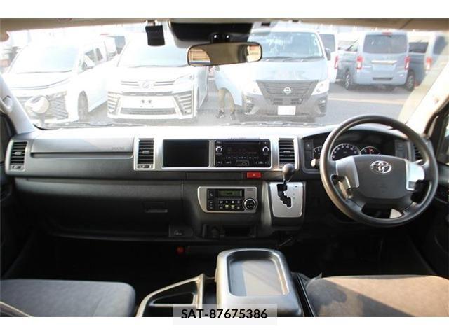 Toyota HIACE WAGON 2018-01 8145887-27