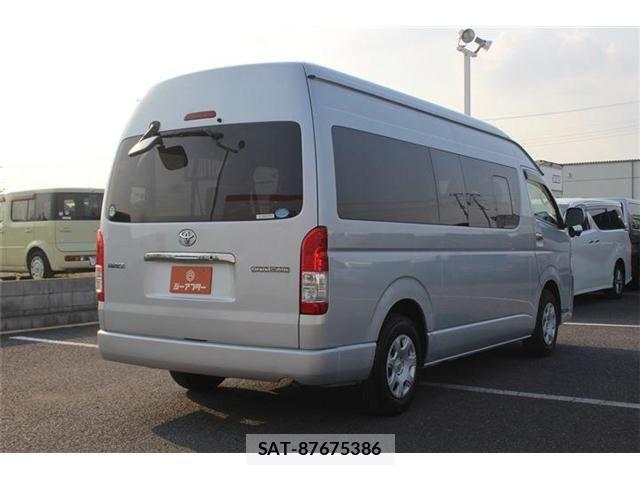 Toyota HIACE WAGON 2018-01 8145887-7