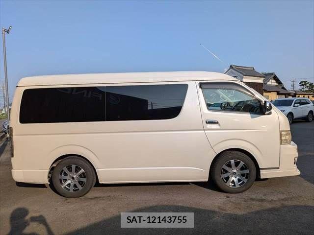 Toyota HIACE WAGON 2012-03 8158542-17
