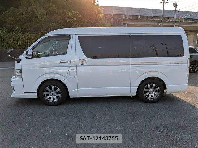 Toyota HIACE WAGON 2012-03 8158542-21