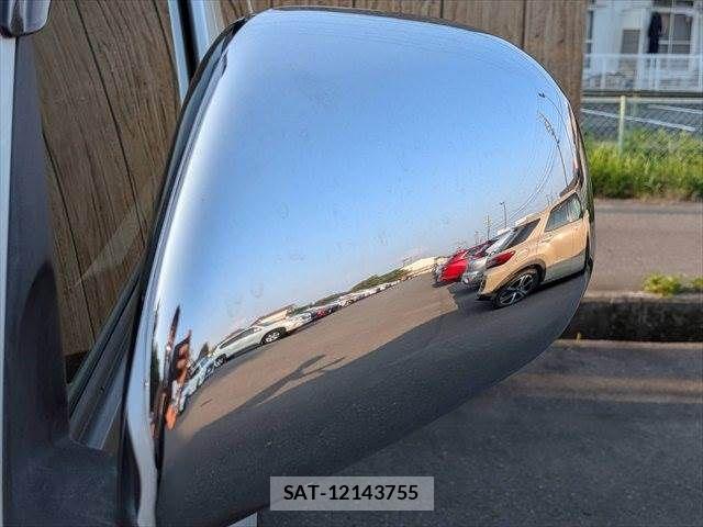 Toyota HIACE WAGON 2012-03 8158542-26