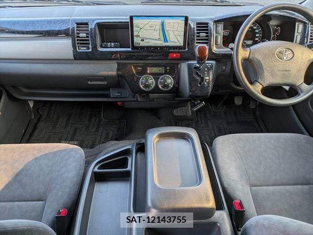 Toyota HIACE WAGON 2012-03 8158542-2