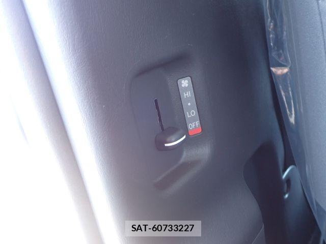 Toyota HIACE WAGON 2026-07 8207804-24