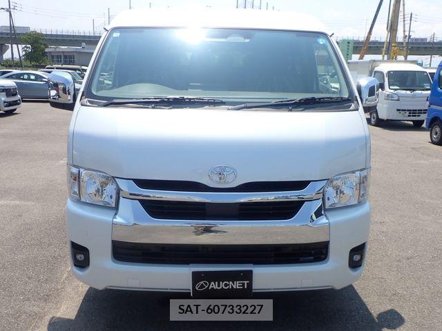 Toyota HIACE WAGON 2026-07 8207804-4