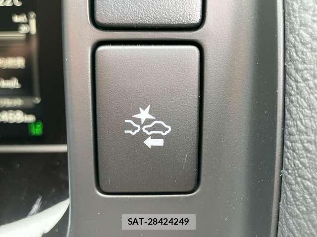 Toyota HIACE WAGON 2025-09 8207800-20