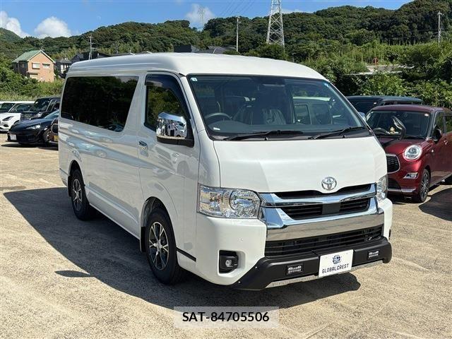 Toyota HIACE WAGON 2026-06 8207801-9