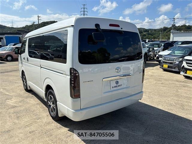 Toyota HIACE WAGON 2026-06 8207801-13