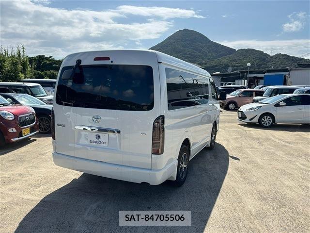 Toyota HIACE WAGON 2026-06 8207801-15