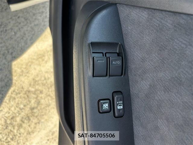 Toyota HIACE WAGON 2026-06 8207801-19