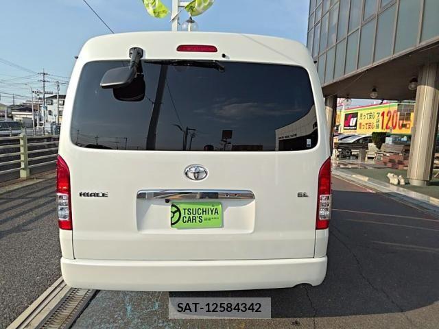 Toyota HIACE WAGON 2020-09 8207805-9