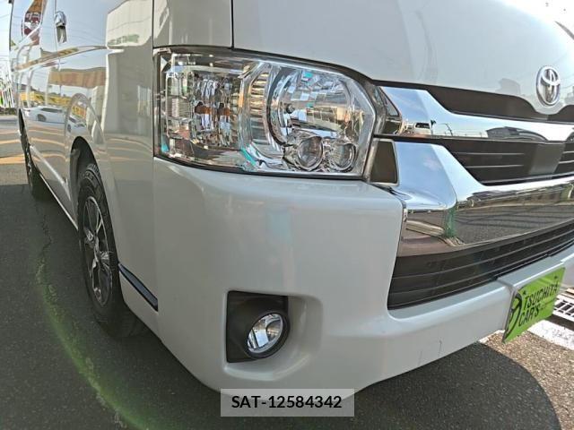 Toyota HIACE WAGON 2020-09 8207805-27