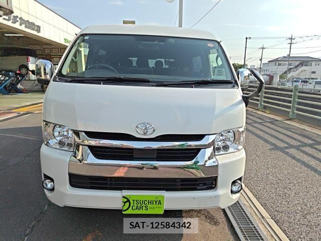 Toyota HIACE WAGON 2020-09 8207805-8