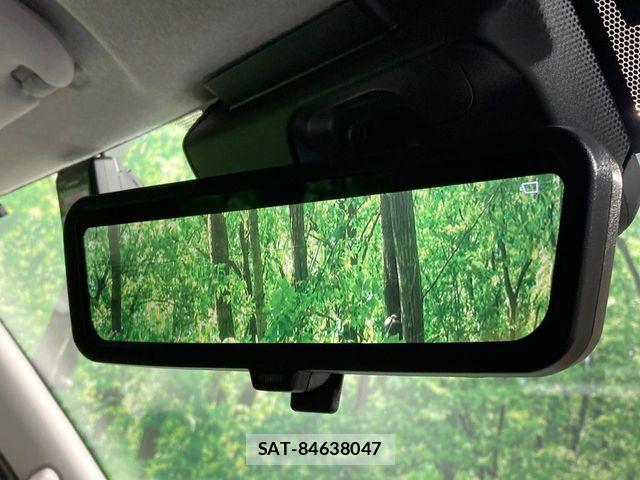 Toyota HIACE WAGON 2021-09 8207802-6