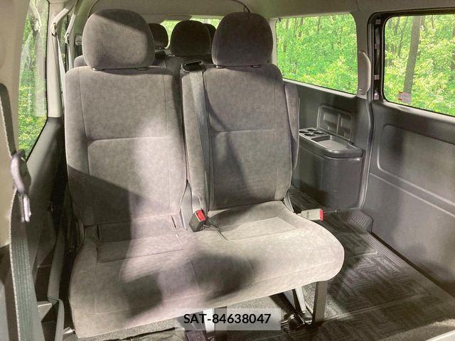 Toyota HIACE WAGON 2021-09 8207802-8