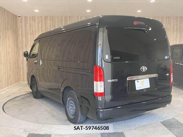 Toyota HIACE WAGON 2016-12 8207806-20