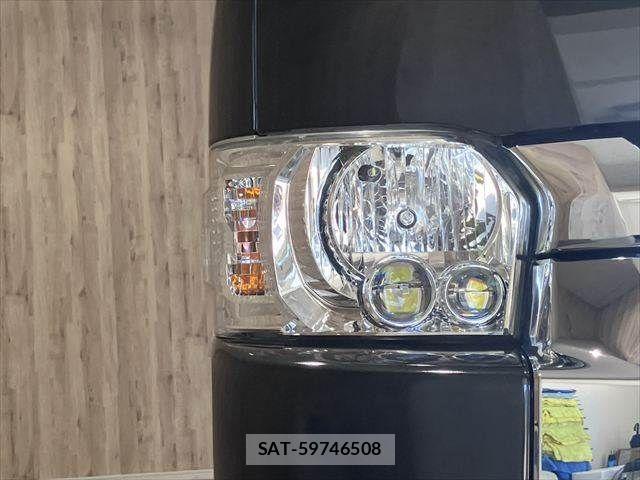 Toyota HIACE WAGON 2016-12 8207806-25