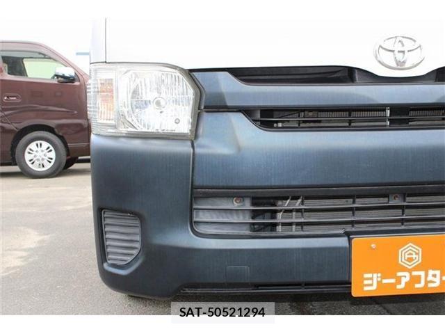 Toyota HIACE WAGON 2016-10 8230279-9