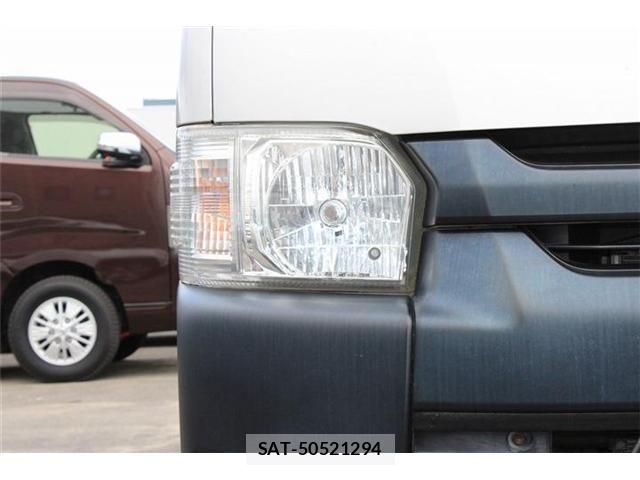 Toyota HIACE WAGON 2016-10 8230279-10