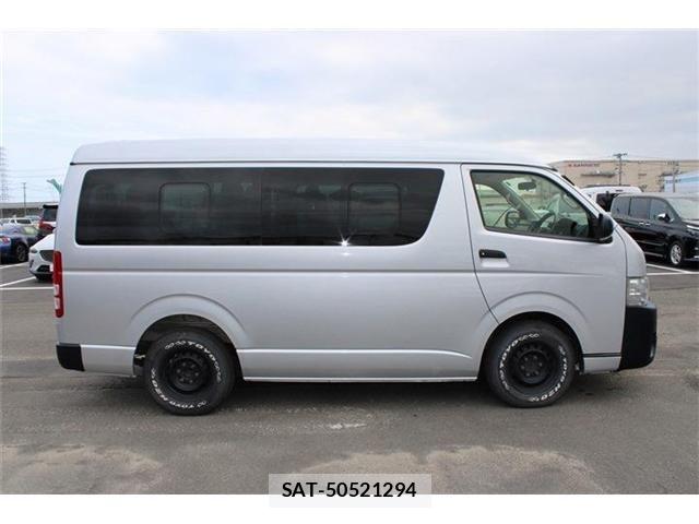 Toyota HIACE WAGON 2016-10 8230279-13
