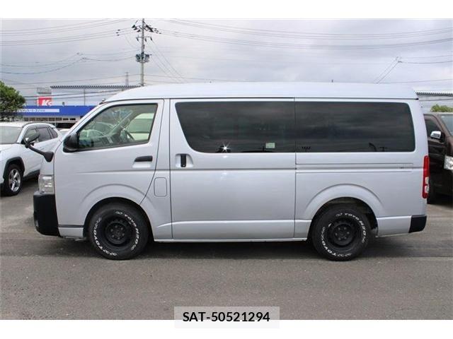 Toyota HIACE WAGON 2016-10 8230279-17