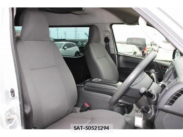 Toyota HIACE WAGON 2016-10 8230279-26