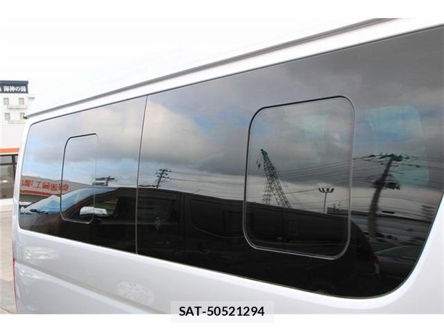 Toyota HIACE WAGON 2016-10 8230279-27