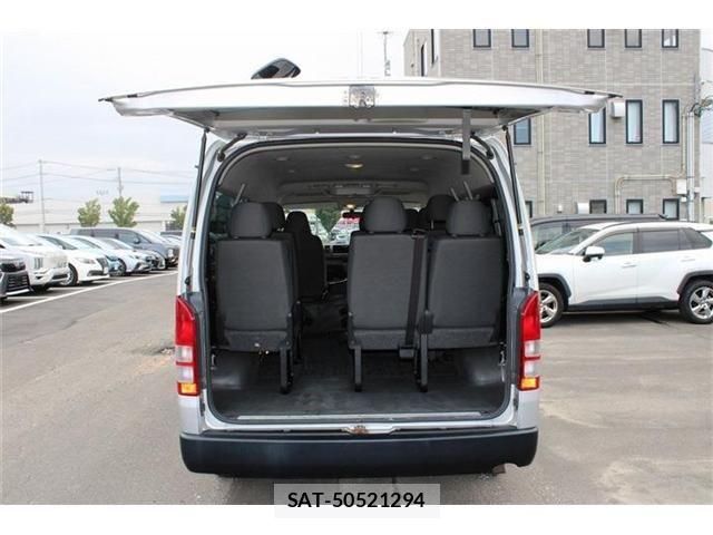 Toyota HIACE WAGON 2016-10 8230279-28
