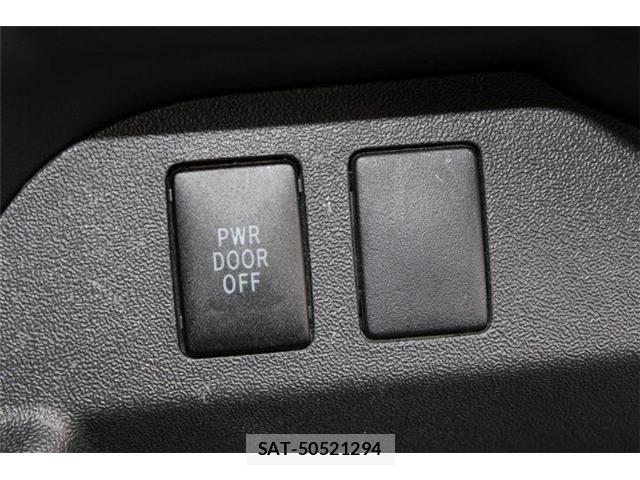 Toyota HIACE WAGON 2016-10 8230279-4