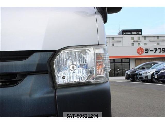 Toyota HIACE WAGON 2016-10 8230279-8