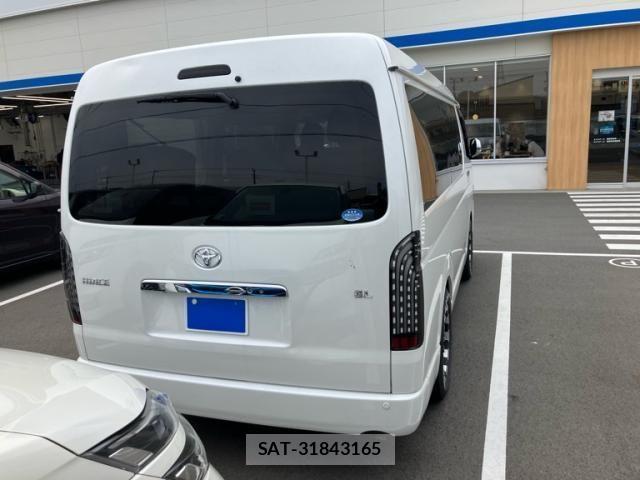 Toyota HIACE WAGON 2018-12 8230278-2