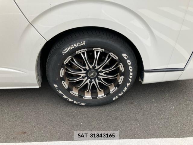 Toyota HIACE WAGON 2018-12 8230278-5