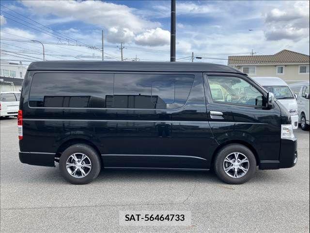Toyota HIACE WAGON 2025-03 8245369-12