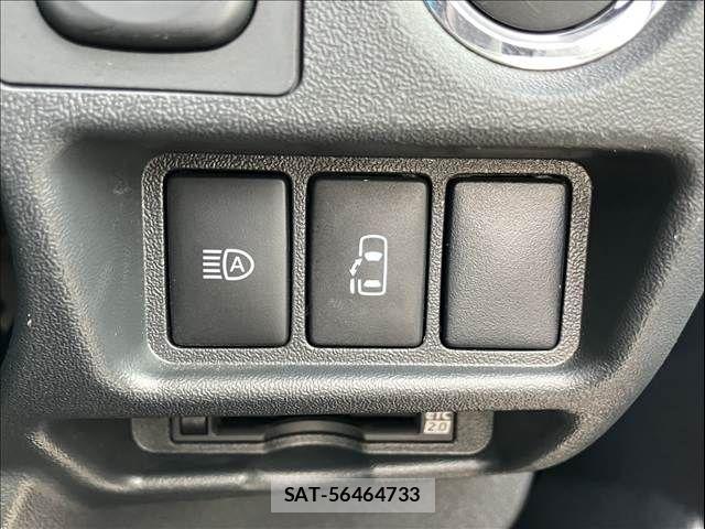 Toyota HIACE WAGON 2025-03 8245369-17
