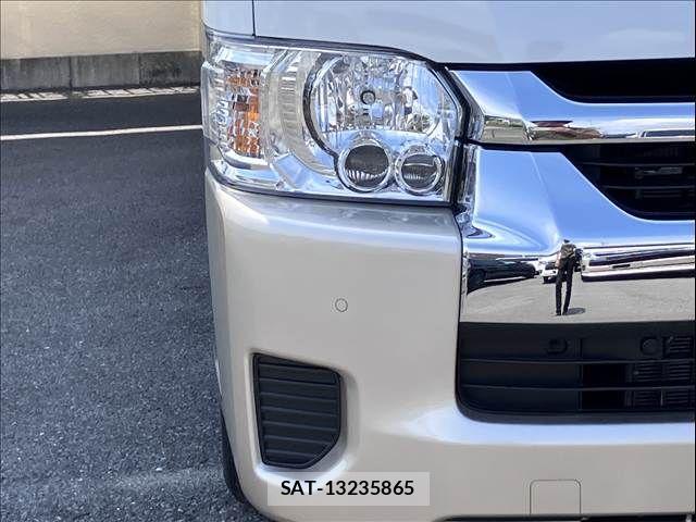 Toyota HIACE WAGON 2025-11 8245367-9