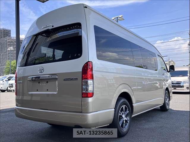 Toyota HIACE WAGON 2025-11 8245367-14