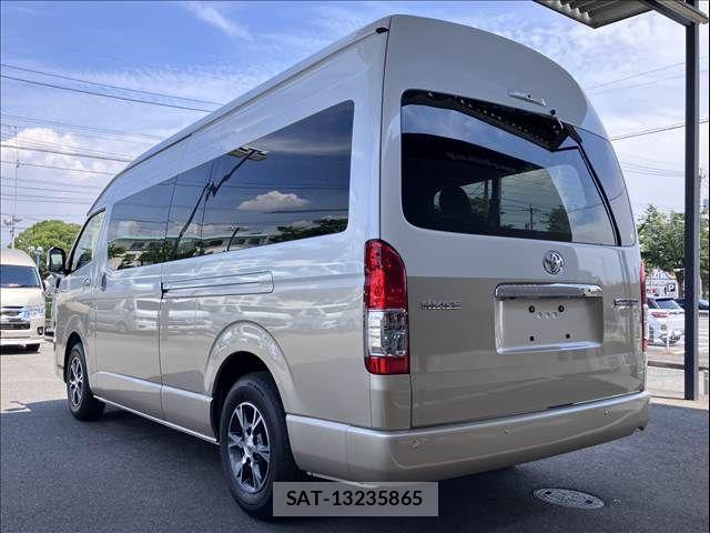 Toyota HIACE WAGON 2025-11 8245367-15