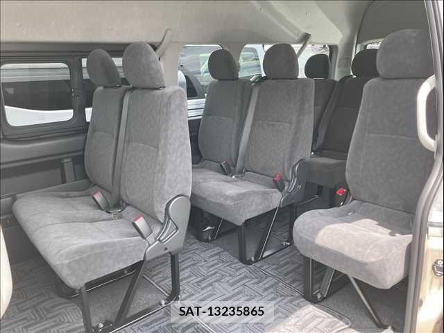 Toyota HIACE WAGON 2025-11 8245367-18