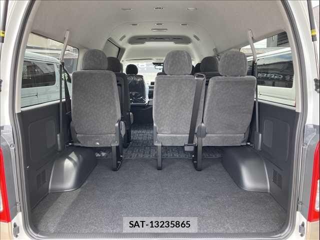 Toyota HIACE WAGON 2025-11 8245367-19