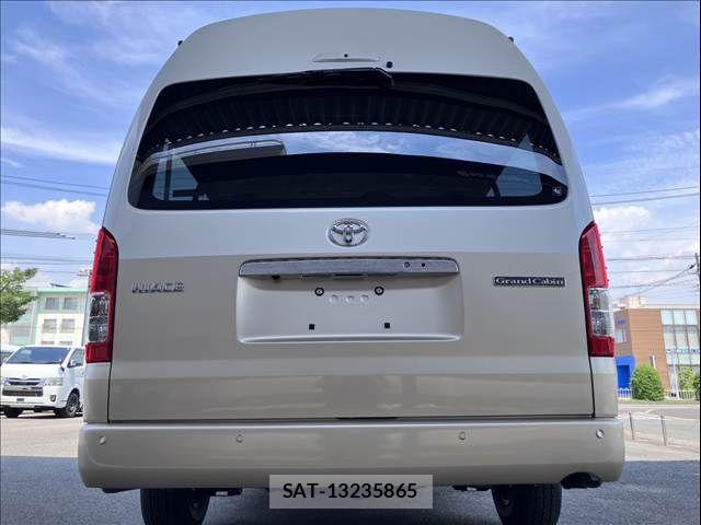 Toyota HIACE WAGON 2025-11 8245367-2
