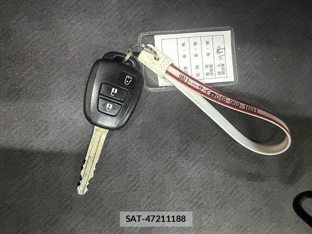 Toyota HIACE WAGON 2013-03 8245372-21