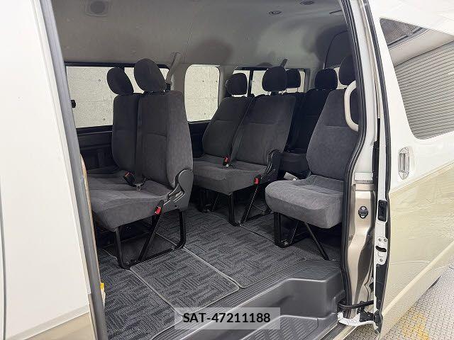 Toyota HIACE WAGON 2013-03 8245372-5