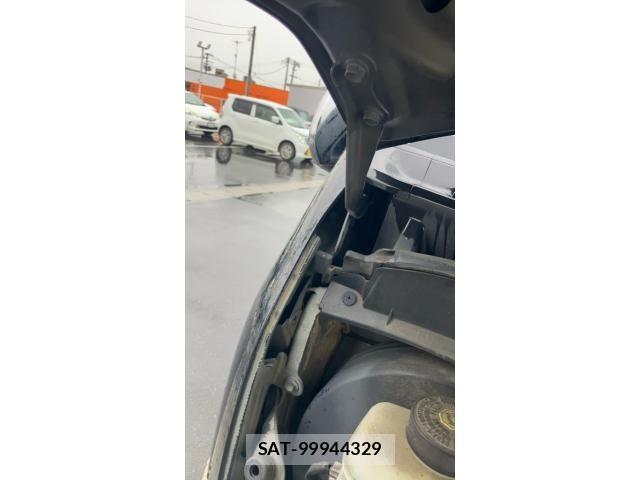 Toyota HIACE WAGON 2013-04 8245376-13