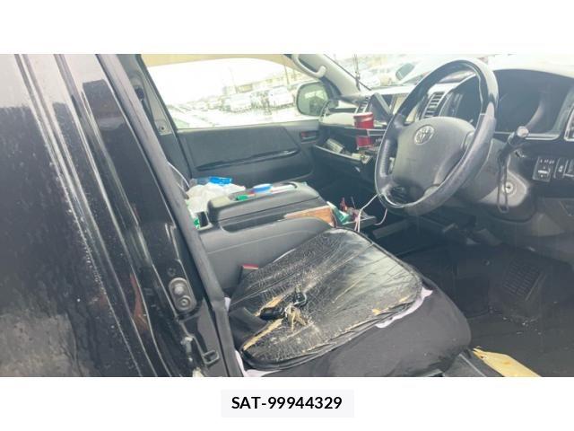 Toyota HIACE WAGON 2013-04 8245376-16