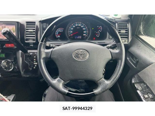 Toyota HIACE WAGON 2013-04 8245376-18