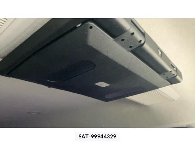 Toyota HIACE WAGON 2013-04 8245376-20